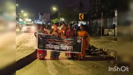 বংশীহারী: বাংলাদেশের ও পশ্চিমবঙ্গের  মহেশতলায় হিন্দুদের উপর আক্রমণের ঘটনার প্রতিবাদে বুনিয়াদপুর শহরে মৌন মিছিল করল BJP