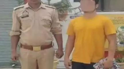 बारा: शंकरगढ़ पुलिस टीम ने केशरी देवी के फार्म हाउस के पास से एक शातिर चोर को गिरफ्तार कर जेल भेजा