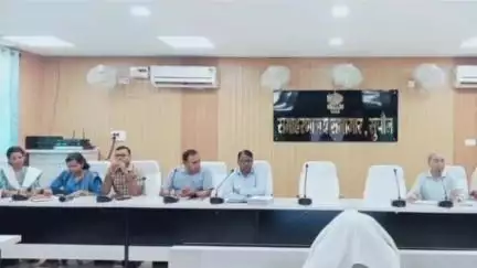 सुपौल: सुपौल में जिलाधिकारी के नेतृत्व में गजेटियर प्रारूप प्रकाशन को लेकर बैठक आयोजित