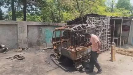 सुपौल: गोल चौक पर भीषण आग, दो दुकानें और एक ऑटो जलकर राख