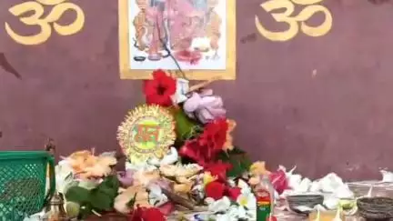 ময়ূরেশ্বর ২: গ্রামবাসীর মঙ্গল কামনাই মনসা পূজার আয়োজন কাজীপাড়া গ্রামে