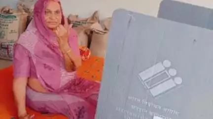 વિસાવદર: 87 વિસાવદર બેઠક પર ૮૭ + વય ધરાવતા લોકોને ઘરે બેઠા મતદાન - વધુ સુવિધા, વધુ સહજત