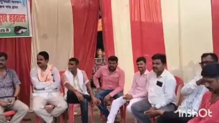 सासाराम: सासाराम में परिवहन मलिक ने किया भूख हड़ताल
