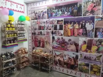 कोलेबिरा: पलाश दीदी कैफेटेरिया का भव्य शुभारंभ, झारखंडी व्यंजनों और स्थानीय स्वादों को मिलेगा नया मंच