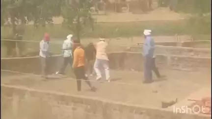 सासाराम: अगरेर थाना क्षेत्र के गम्हरिया गांव में जमीनी विवाद को लेकर जमकर चली लाठी-डंडे