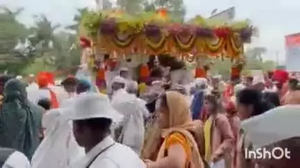 नाशिक: शिंदे आणि पळसे येथे विठू नामाचा गजर, संत निवृत्तीनाथ पालखी सिन्नर कडे रवाना