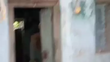 శ్రీకాకుళం: మందస మండలం గిరిజన గ్రామంలో భారీ వర్షానికి కూలిపోయిన గిరిజనుడి ఇల్లు