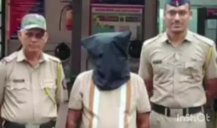 मालवण: लग्नाचे आमिष दाखवून मालवणातील तरुणाला दांपत्याने लुटले :८२ हजाराचे दागिने लंपास; मळगाव येथील संशयित अलोरे येथे ताब्यात