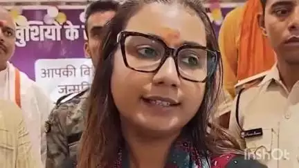समस्तीपुर: अंबेडकर की तस्वीर पर लालू यादव के चरण रखने पर समस्तीपुर सांसद शांभवी चौधरी ने साधा निशाना