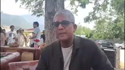 कुल्लू: अगर आप अपने अंदर के सुंदर प्राकृतिक दृश्य को दुनिया के सामने लाना चाहते हैं, तो सिनेमा सबसे बड़ा माध्यम है: आदिल हुसैन