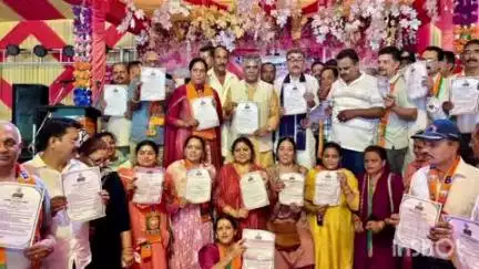 भवारना: विधायक विपिन सिंह परमार भवारना में विकसित भारत के अमृत काल के 11 साल पूरे होने के कार्यक्रम में रहे उपस्थित