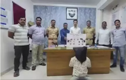 शिरूर: सणसवाडीत २ गावठी पिस्टल, ८ जिवंत काडतुस व ४ मॅगझिन बाळगणाऱ्याला शिक्रापूर पोलिसांनी केली अटक