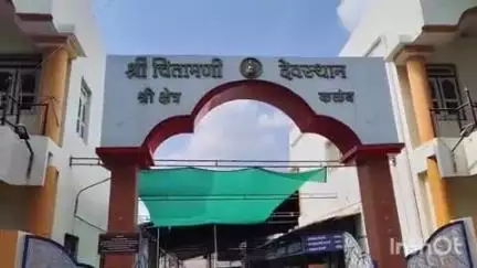 कळंब: शहरातील चिंतामणी देवस्थानात संकष्ट चतुर्थीनिमित्त भाविकांची गर्दी