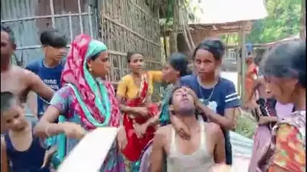 চোপড়া: জমি বিবাদকে কেন্দ্র করে মারপিটের ঘটনায় উত্তেজনা চোপড়া ব্লকের ঠুনঠুনিয়া গ্রামে