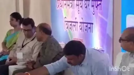 उज्जैन ग्रामीण: प्रधानमंत्री सूर्य घर बिजली योजना के तहत दशहरा मैदान में दो दिवसीय सौर मेले का शुभारंभ