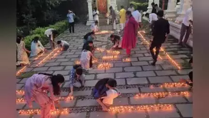 वर्धा: युवकांच्या पुढाकाराने भूगावात साकारला 'दीपोत्सव': शेतकऱ्यांच्या समृद्धीसाठी अनोखा प्रयत्न,शेतकऱ्यांसाठी प्रार्थना...,