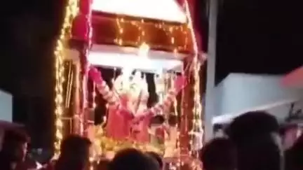 எட்டயபுரம்: தாப்பாத்தி அந்தோனியார் ஆலய திருவிழாவை முன்னிட்டு தேர் பவனி வெகு விமர்சையாக நடைபெற்றது