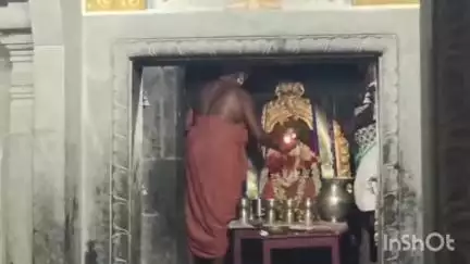 மயிலாடுதுறை: பெங்களூருவில் நடைபெற உள்ள ஆன்மீக மாநாட்டுக்கு  பங்கேற்க தருமபுரம் திருமடத்தில் ஆ தின  மடாதிபதி ஞானரத யாத்திரை புறப்பாடு