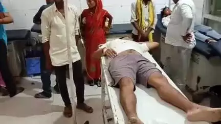 मिश्रिख: शिव सिंह पुरवा में अज्ञात कारणों से 6 दबंगों ने एक अकेले युवक को जमकर पीटा, गंभीर अवस्था में उपचार जारी