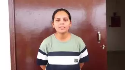 कासगंज: नौगांव की प्रियंका ने खाकी वर्दी पहनने का किया निर्णय, निष्पक्ष भर्ती के लिए सीएम योगी का जताया आभार