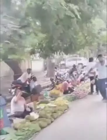 नवाबगंज: बस अड्डे से रेलवे स्टेशन तक की सड़क पर यातायात सुधार के लिए बड़ा कदम, दुकानदारों को मालगोदाम रोड पर किया जाएगा शिफ्ट