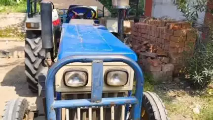 बाघमारा/कतरास: राजगढ़ के डोमनपुर में अवैध बालू से लदा ट्रैक्टर ज़ब्त, राजगंज थाने में एफआईआर दर्ज