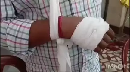 খাতড়া: খাতড়া বাজারে রাজ্যের মন্ত্রী জ্যোৎস্না মান্ডির স্বামীর উপর হামলা ও মারধরের অভিযোগ উঠল বিজেপির বিরুদ্ধে