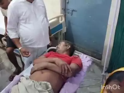 बरेली: इज्जत नगर थाना क्षेत्र के अहलादपुर में दबंगों ने एक व्यक्ति के साथ की मारपीट, धारदार हथियार से किया हमला