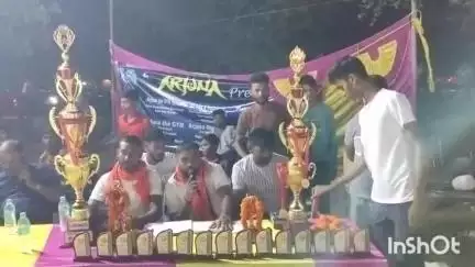 सासाराम: भैरव गांव में नाइट क्रिकेट टूर्नामेंट का आयोजन किया गया, कई जनप्रतिनिधि रहे मौजूद
