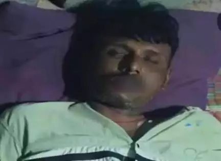 కళ్యాణదుర్గం: దొడగట్టలో విషాదం: వన్నూరు స్వామి (31) అనే వ్యక్తి ఉరి వేసుకొని ఆత్మహత్య