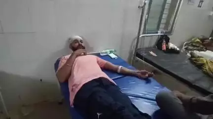 नरसिंहपुर: आमगांव के मछली बाजार में 7-8 लोगों ने दो भाइयों के साथ बिना वजह की मारपीट, लहूलुहान