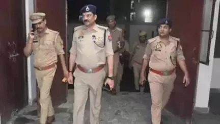 अकबरपुर: माती पुलिस लाइन में उत्तर प्रदेश पुलिस भर्ती चयनित अभ्यर्थियों की रात्रि विश्राम व्यवस्थाओं का एसपी ने किया निरीक्षण