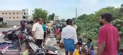 బూర్గంపహాడ్: సారపాక మసీద్ రోడ్డు మూలమలుపు వద్ద పొంచి ఉన్న ప్రమాదం