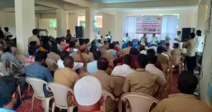 ರಾಯಚೂರು: ನಗರದಲ್ಲಿ ರಸ್ತೆ ಅಪಘಾತ ತಡೆಗಾಗಿ ಆಟೋ ಚಾಲಕರ ಜೊತೆ ಸಂಚಾರ ಪೊಲೀಸರ ಸಭೆ