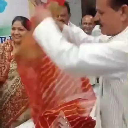 आगर मोंटो होटल पर प्रदेश पर्यवेक्षक जेवियार मेड़ा जी का किया स्वागत 
गौरीशंकर सूर्यवंशी के द्वारा