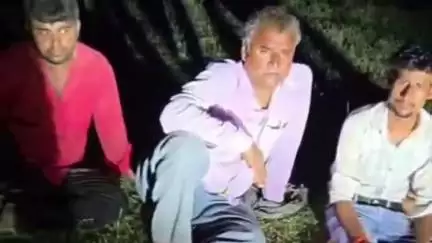 एटा: तहसीलदार ने निधौलीकलां क्षेत्र के गांव रुस्तमगढ़ में अवैध खनन पर की बड़ी कार्रवाई, मौके से 2 बुल्डोजर और 1 डंपर पकड़ा