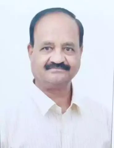 నిర్మల్: మామడ మండలం పొన్కల్ గ్రామంలో డీసీసీబీ డైరెక్టర్, పీఏసీఎస్ చైర్మన్ హరీష్ రావును కిడ్నాప్ చేసిన గుర్తుతెలియని అగంతకులు