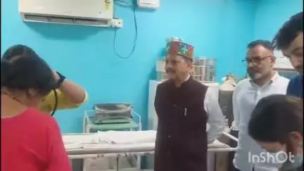 चम्बा: ब्रेक फेल होने के कारण हुए बस हादसे में घायलों का विधायक डीएस ठाकुर ने जाना कुशलक्षेम