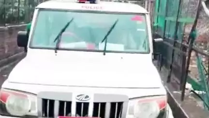 देहरादून: भारी बारिश के मद्देनजर दून पुलिस ने नदी-नालों के किनारे रहने वालों को दूर रहने की सलाह दी