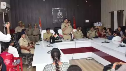 एटा: रिजर्व लाइन से आरक्षी नागरिक पुलिस भर्ती परीक्षा 2023 में नवनियुक्त अभ्यर्थियों को नियुक्त पत्र भेजा गया