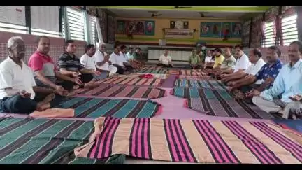 ସୋନପୁର: ସଦର ଠାରେ ଶ୍ରୀ ଗୋପାଲ୍ଜୀ ଯୋଗାଳୟ ଓ ସ୍ବଚ୍ଛ ଭାରତ ସଂଗଠନ ପକ୍ଷରୁ  ପ୍ଲେନ୍ ମୃତ ଯାତ୍ରୀ ଙ୍କ ପାଇଁ ଶୋକ ସଭା