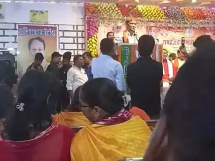 manniye mantree Sunil Kumar