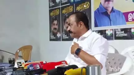 നിലമ്പൂർ: പെട്ടി പരിശോധന, നേതാക്കളുടെ പ്രതികരണം സ്വാഭാവികമെന്ന് പ്രതിപക്ഷ നേതാവ് തെരഞ്ഞെടുപ്പ് കമ്മിറ്റി ഓഫീസിൽ പറഞ്ഞു