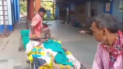 বর্ধমান ১: ভাতার এলাকা থেকে রক্তাক্ত অবস্থায় ১ নাবালক ও ১ যুবককে উদ্ধার করল পুলিশ,ভর্তি বর্ধমান হাসপাতালে,পরিস্থিতি স্থিতিশীল