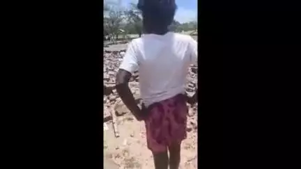 சிதம்பரம்: பெரிய குமட்டியில் நாட்டு வெடி தயாரிக்கும் போது வெடி விபத்து ஏற்பட்டதில் கட்டிடம் இடிந்து தரைமட்டமானது, பெண் ஒருவர் உயிரிழப்பு