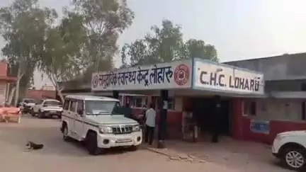 लोहारू: बहल में पिकअप ने स्कूटी सवार मां-बेटी को मारी टक्कर, राहगीरों ने घायलों को अस्पताल पहुंचाया