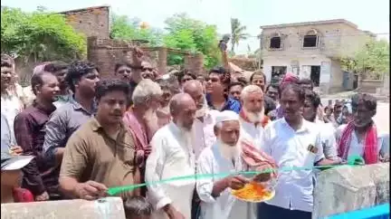 নওদা: দীর্ঘদিন পর সাধারণ মানুষের পানীয় জলের সমস্যা মিটল,অবশেষে সোনাটিকুরী মন্ডল পাড়ায় উদ্বোধন হল পানীয় জলেরকল #jansamasya