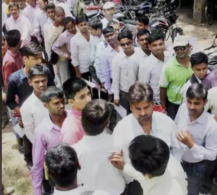 मझगांव डॉक शिपबिल्डर्स में 523 पदों पर भर्ती, 10वीं पास को मौका; ₹1 लाख से ज़्यादा मिलेगी सैलरी