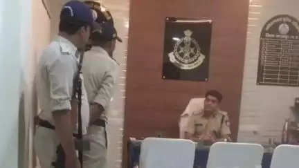 शाजापुर: उज्जैन रेंज के डीआईजी रात 2 बजे शाजापुर के कोतवाली थाने पहुंचे, कानून व्यवस्था की जानकारी ली