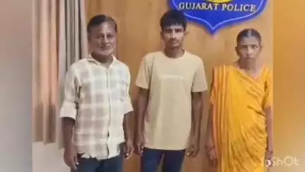 ગણદેવી: ઘરેથી નાસી ગયેલા બીલીમોરા યુવકને ચાર વર્ષ બાદ પરિવાર સાથે નવસારી પોલીસે મિલન કરાવ્યું